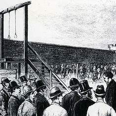 Molly-Maguires-gallows-county-jail-Pennsylvania-Pottsville-1877_edited.jpg