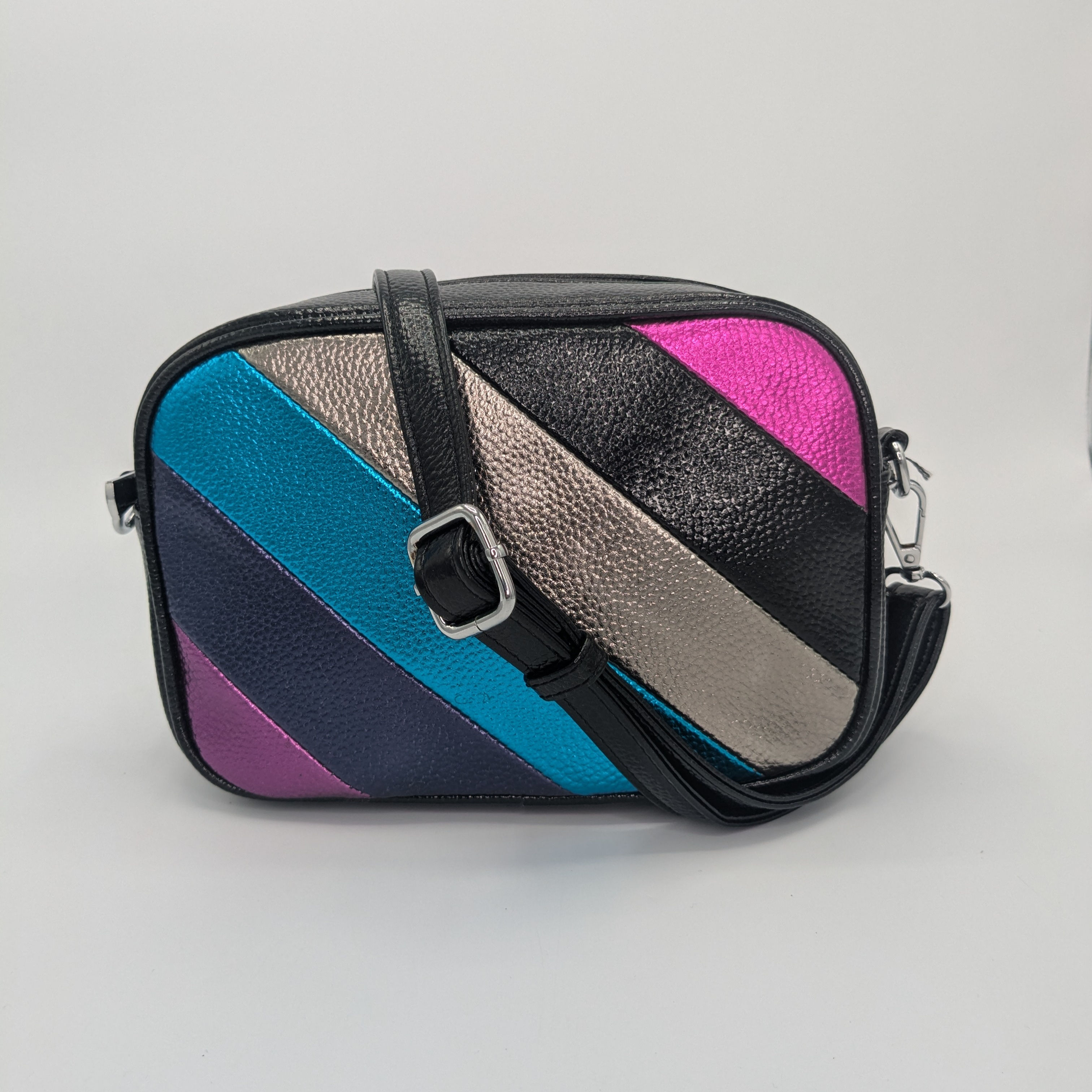 The Janice metallic black cross body bag with detachable strap