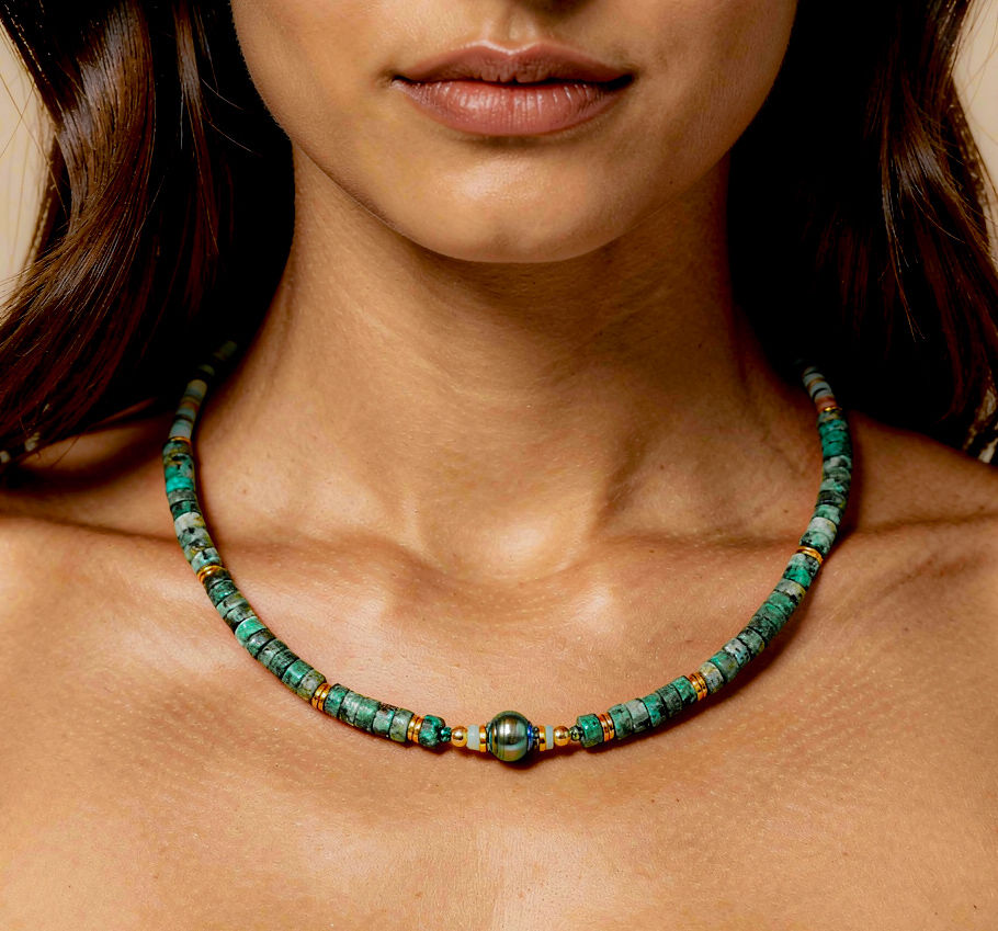 Thumbnail: Vahiné necklace