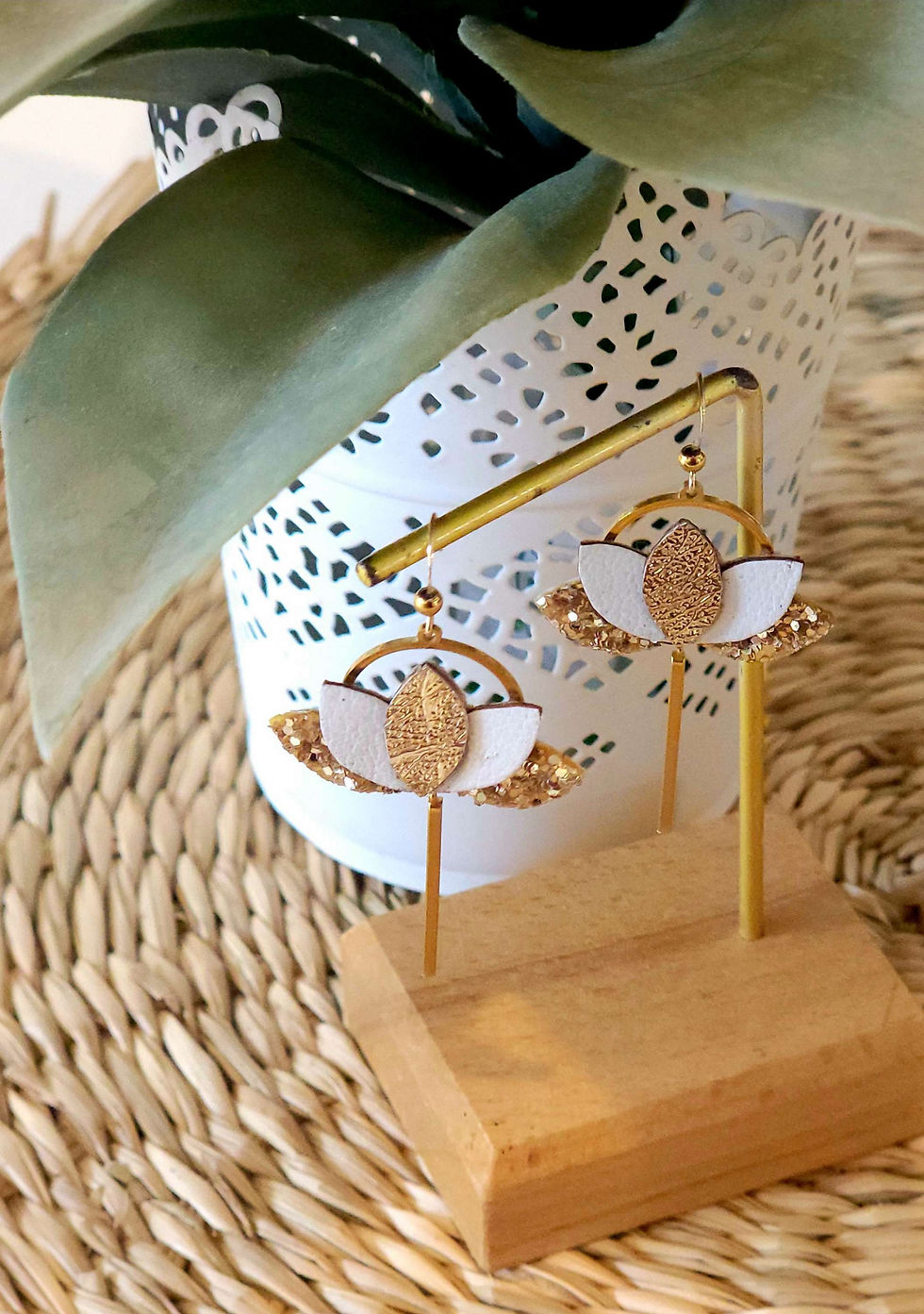 Miniatura: Brincos de lótus