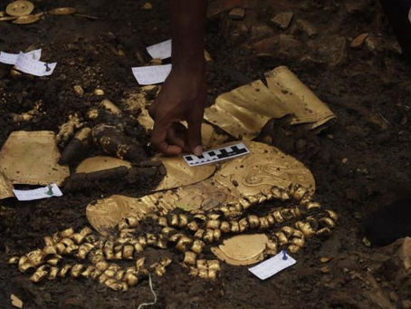 Archaeologists chanced upon an ancient tomb containing gold