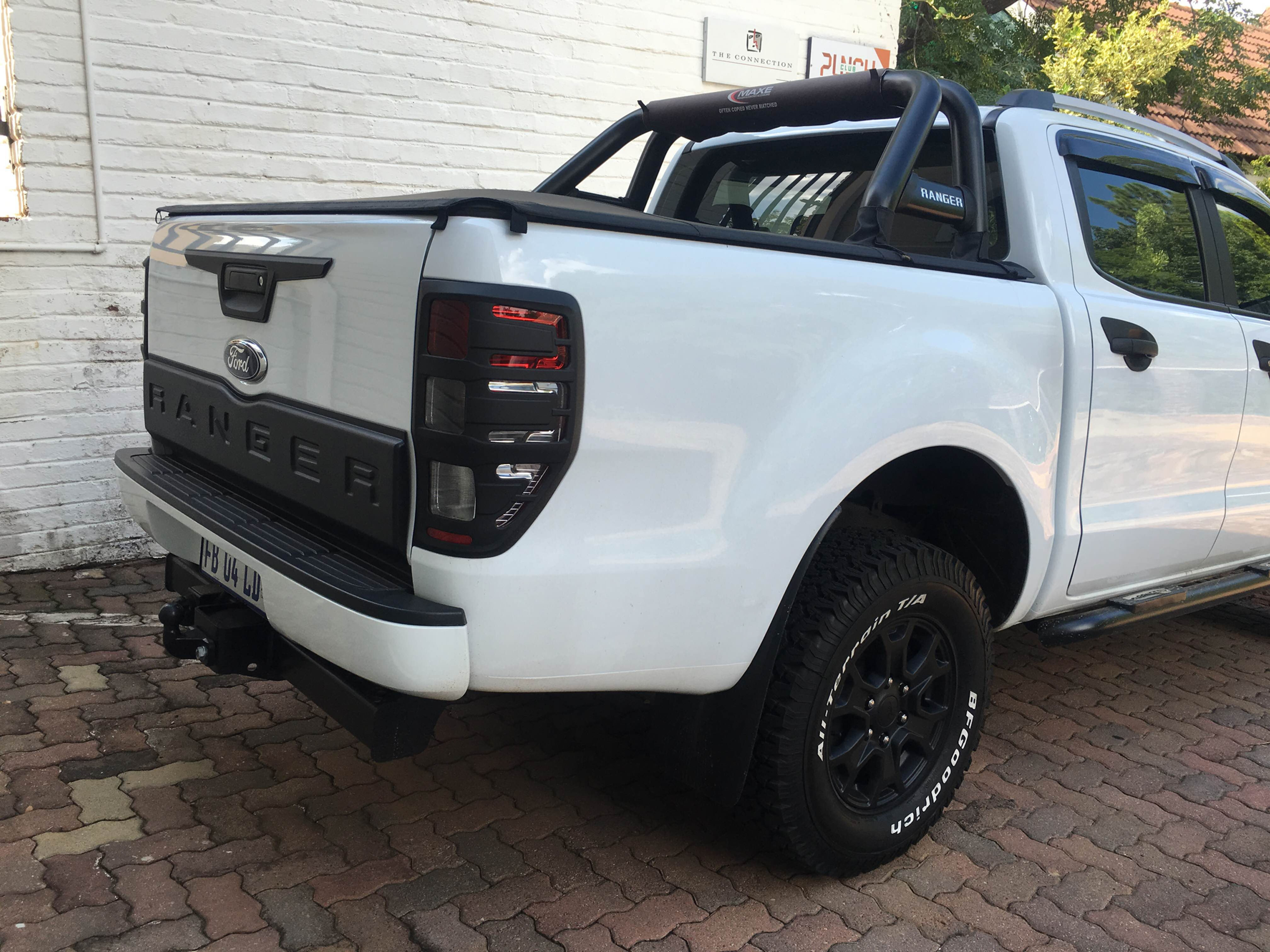 Rear Tail Lighr Guard Ranger T6