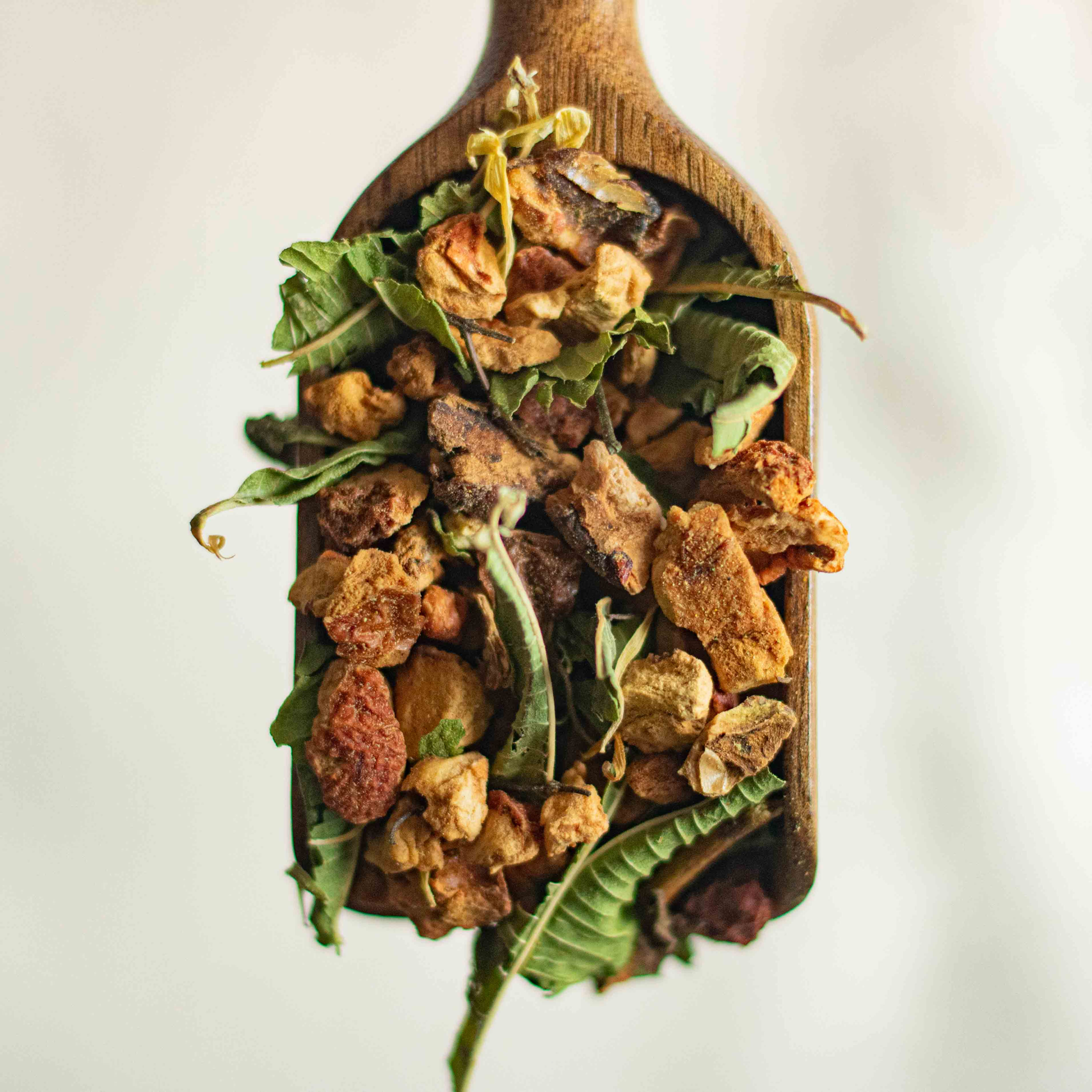 Infusion aux herbes pour le soir