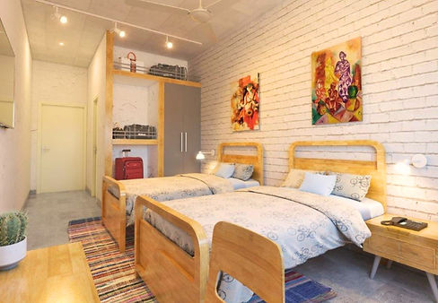 WhatsApp Image 2024-04-29 at 09.05_edited.jpg