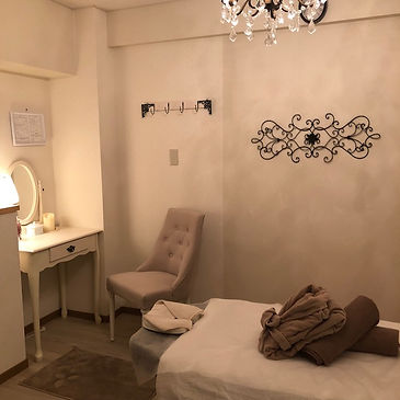 落ち着いたリンパドレナージュのお部屋
