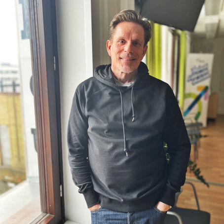 ESITTELYSSÄ VUODEN 2024 VALITSIJA TAISTO OKSANEN