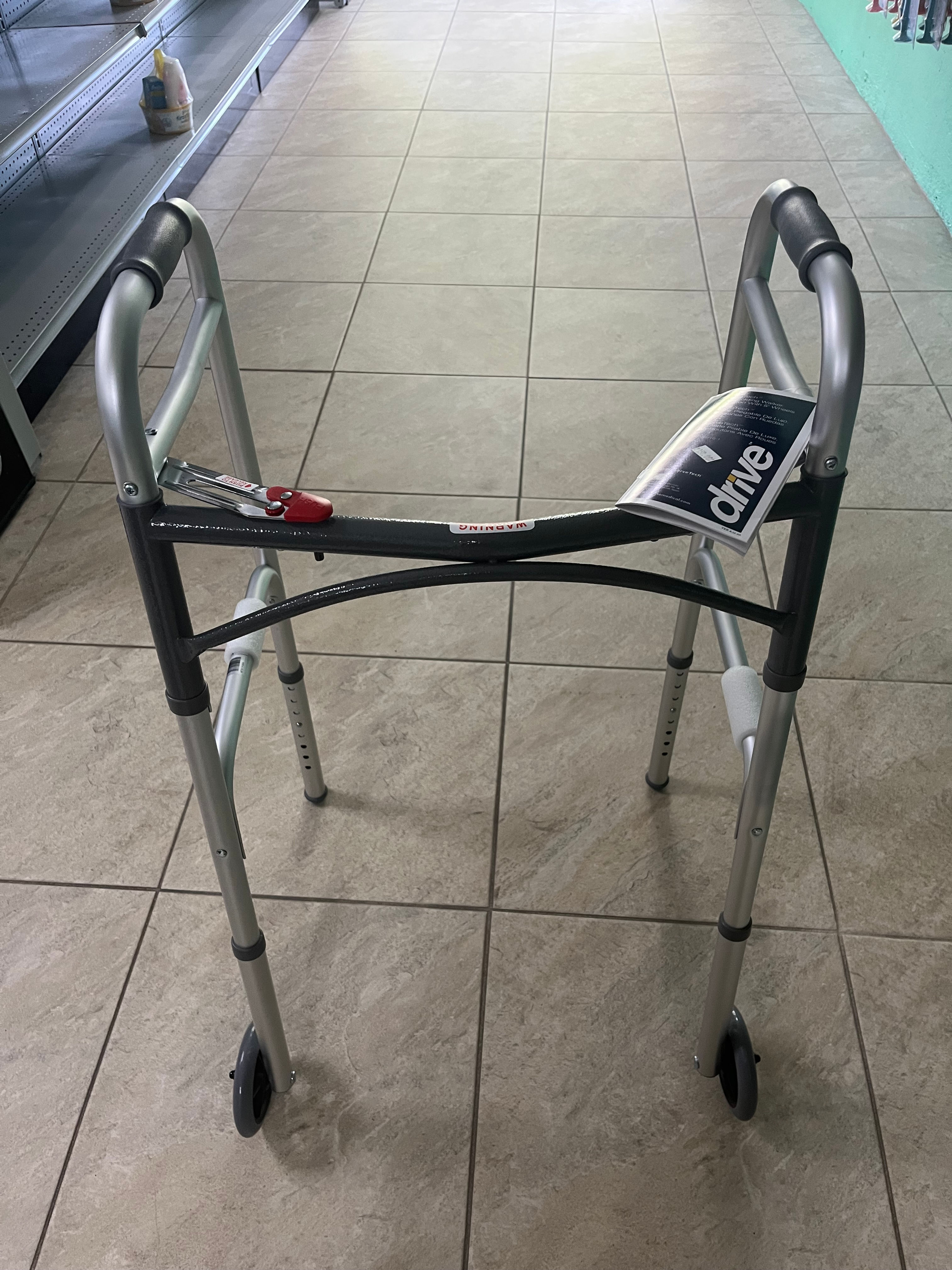 PRESERVE TECH DELUXE FOLDING TWO-BUTTON WITH 5" WHEELS