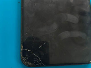 【iPhone XS Max修理】なんばで画面交換が安い！バキバキの液晶も30分で元通り｜データそのまま