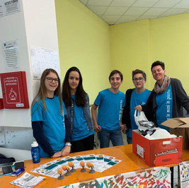 Teresa, Gioia, Tommaso, Ismaele e Milena