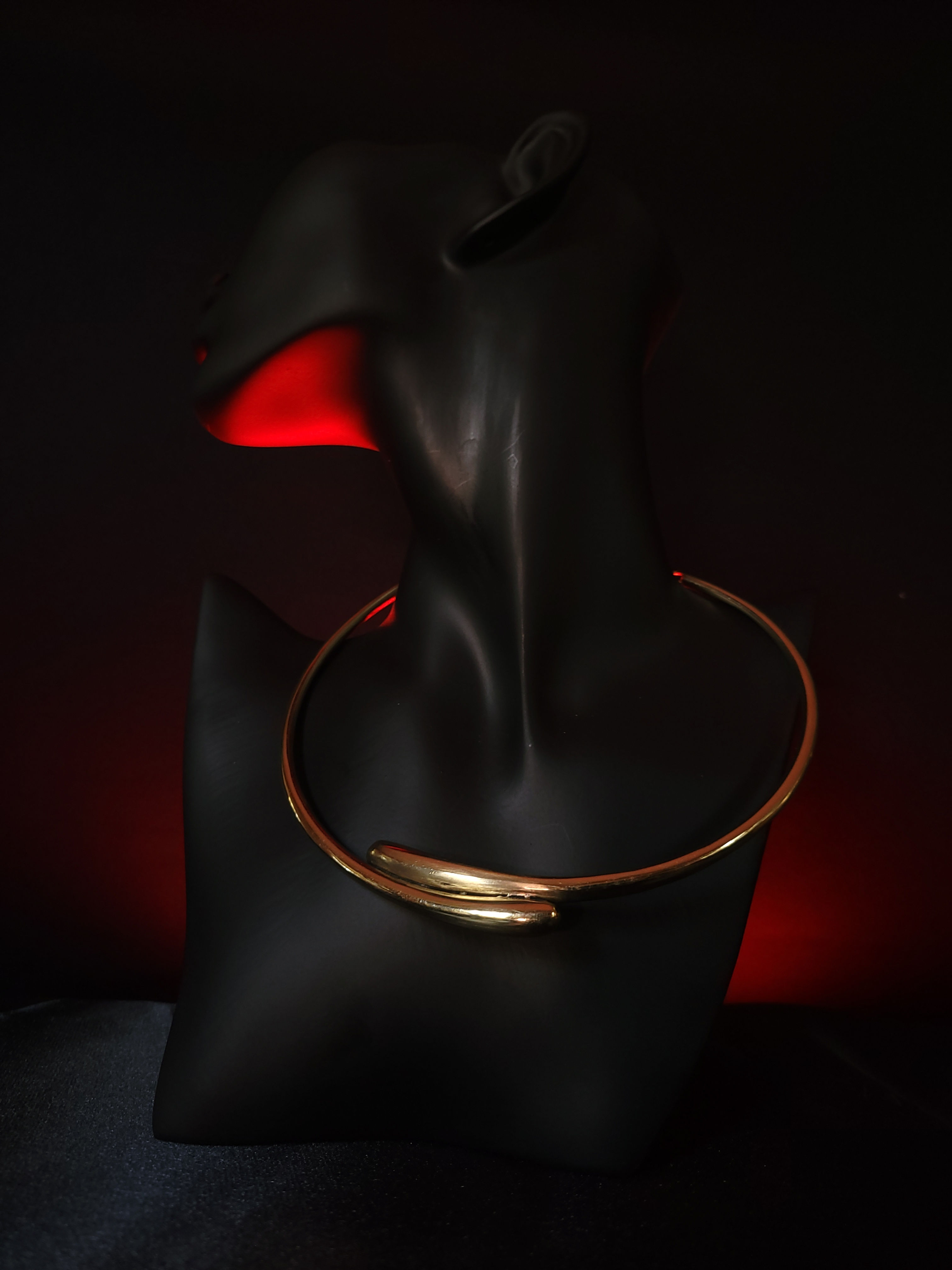 Overlapping Magic - Pure Brass Neckpiece