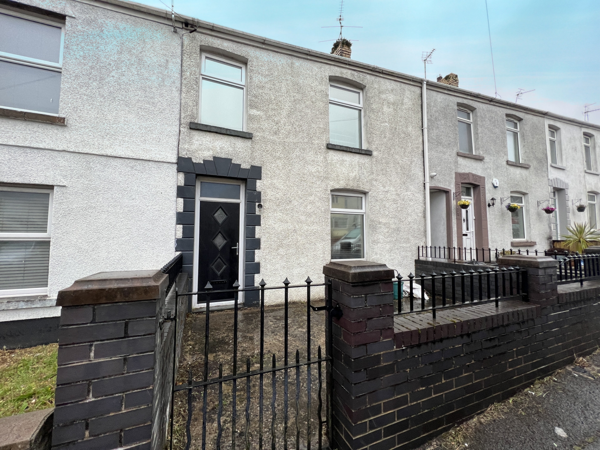 3 bedroom forever home in Killay