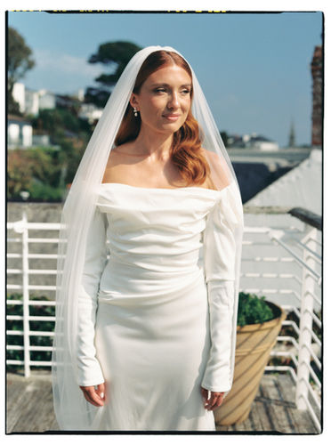 Bride, st Mawes wedding, Modern bride 