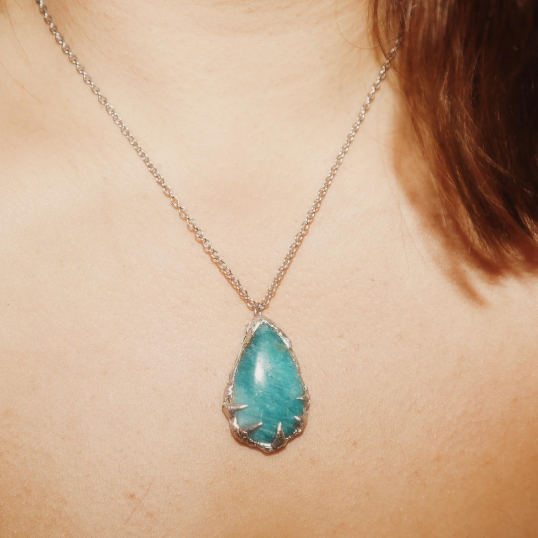 Thorn Garden Necklace "Amazonite"