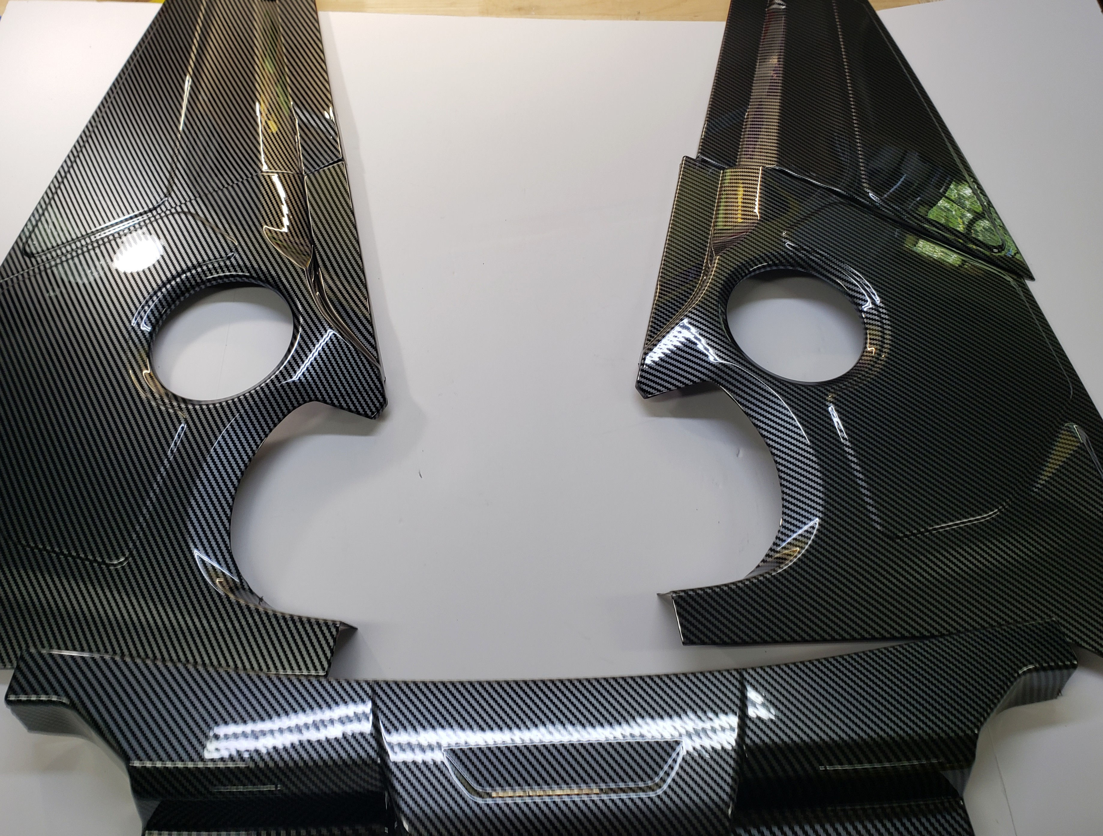 C8 CORVETTE COUPE ENGINE BAY SIDE TRIM/PANELS- CARBON FIBER PATTERN