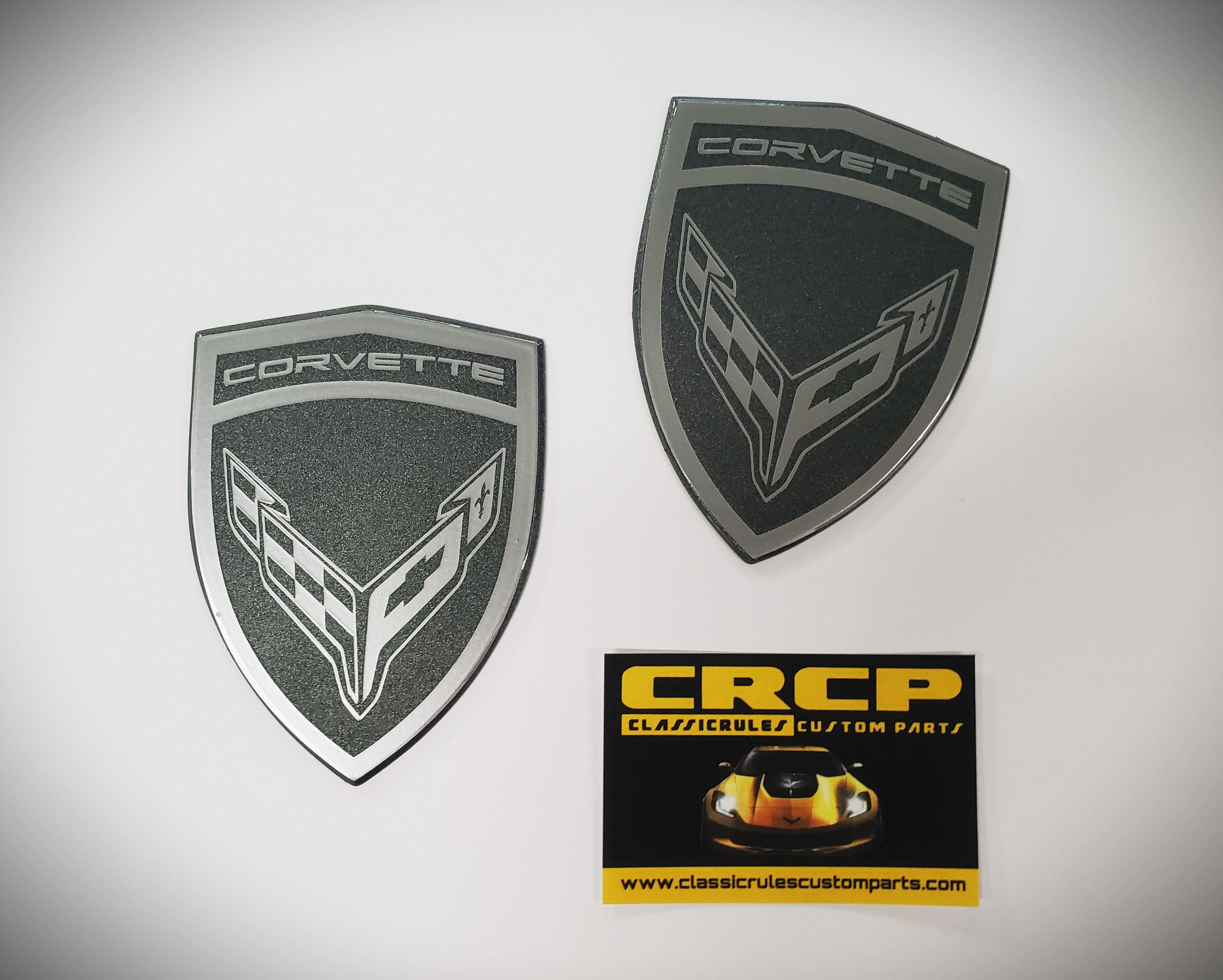 C8 CORVETTE FENDER BADGES- SILVER ON HYPERSONIC GRAY