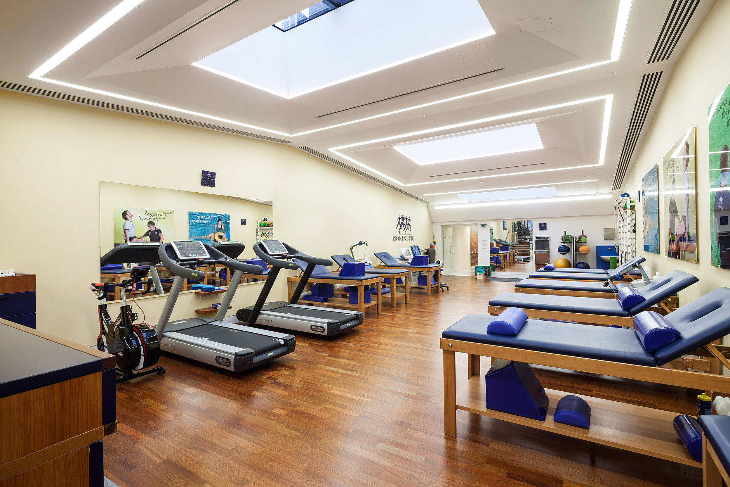 Holt Architecture — A versatile, four-floor medical center, complete with a 50m² aqua therapy pool, and a multi-tiered gymnasium for an international sports rehabilitatio