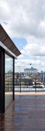 A deep, low-carbon, retrofit of an office building to create six luxury apartments with views across the Harley Street Conservation Area