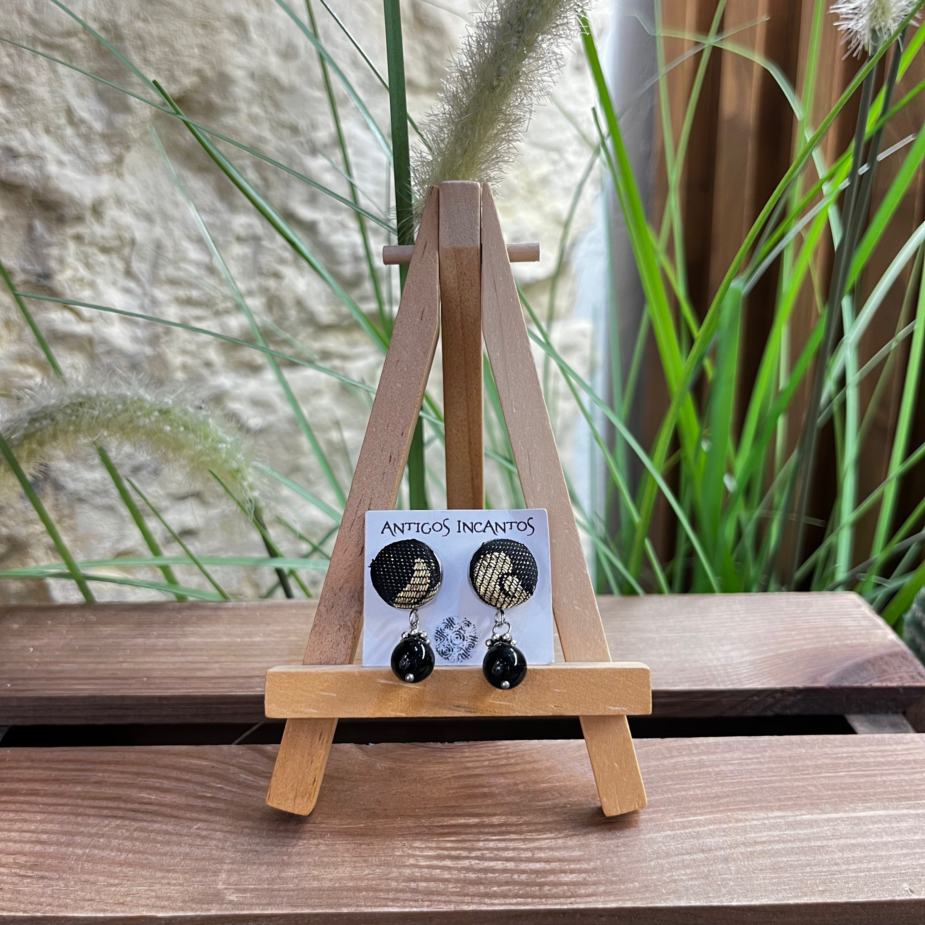 ORECCHINI LOBO BROCCATO+PIETRA NERI