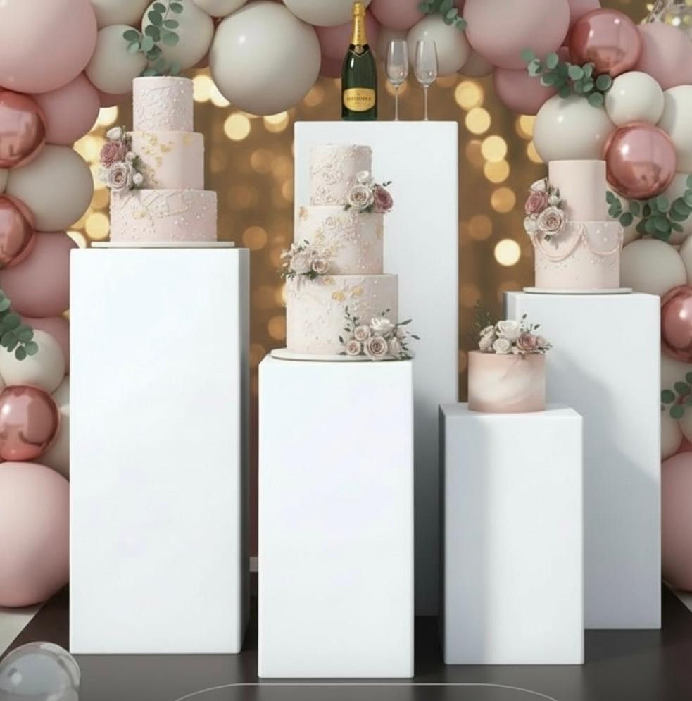 WHITE SQUARE CAKE PLINTHS