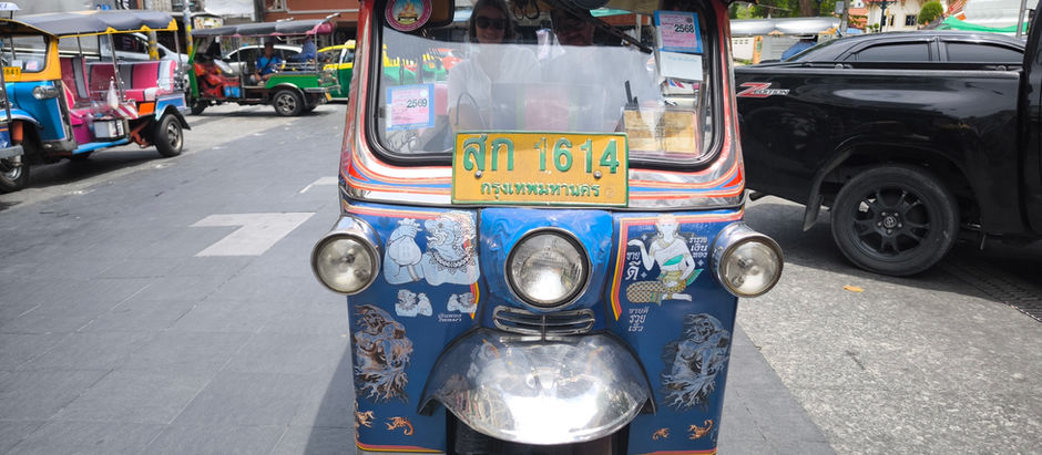 Wie zwei angezählte Preisboxer