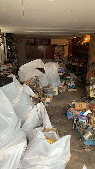Société de débarras plein de vide à effectuer une mission pour vider un garage