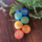 Kit 7 chakras de orgonite com cristais e símbolos dourados
