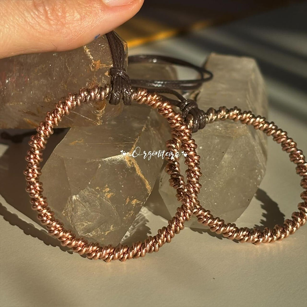 Miniatura: Pingente Tensor ring Sacred Cubit 1/4 em cobre puro com torção artesanal de 4 fios e acabamento manual.