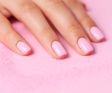 pink nails m _edited_edited.jpg