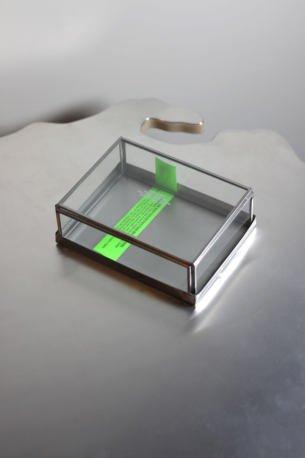 GLASS BOX WITH RECYCLED STEEL LID / SMALL