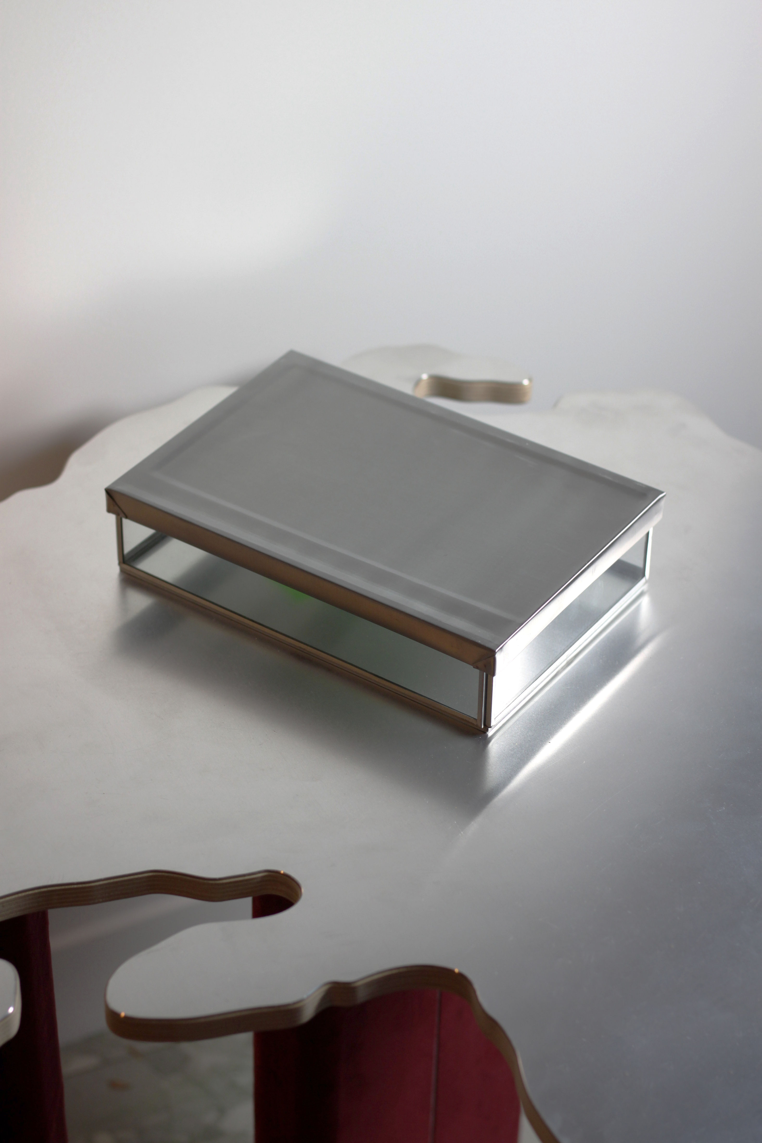 GLASS BOX WITH RECYCLED STEEL LID / LARGE