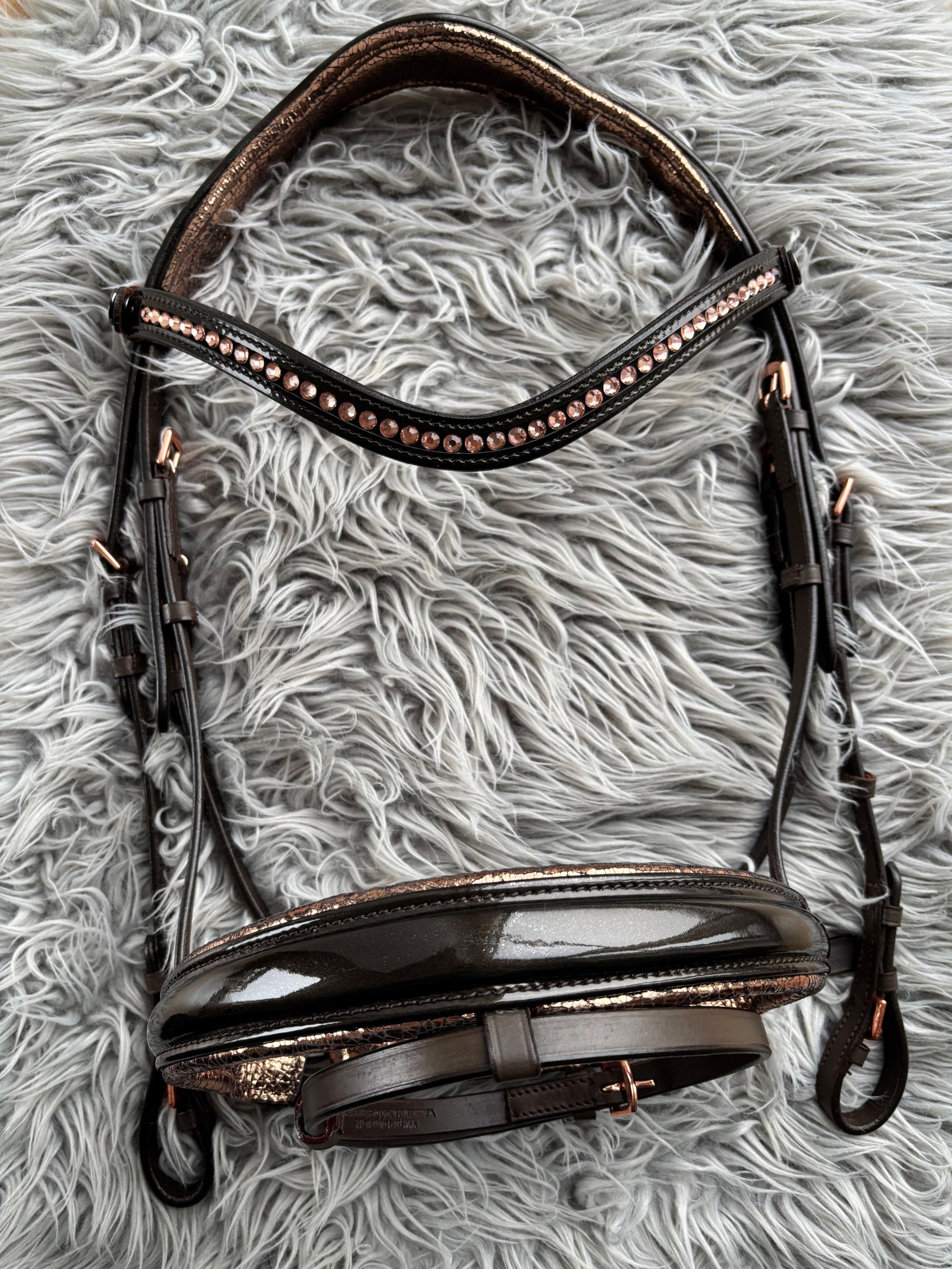 Superschickes Lack-Trensenzaum Dunkelbraun/Rosegold ♥️