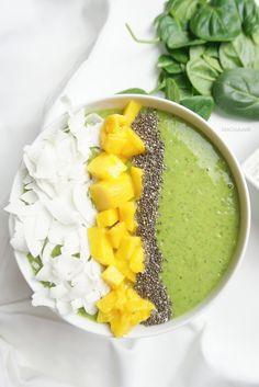 Matcha Green Tea Smoothie Bowl