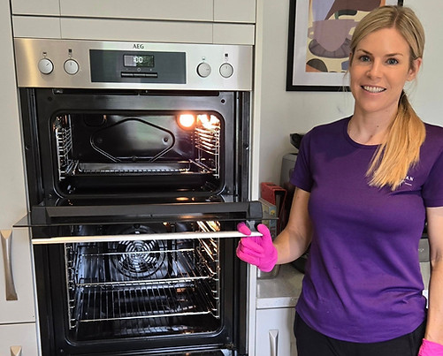 professional oven cleaner