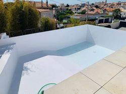 Piscine débordement gel coat Marseille 7ème