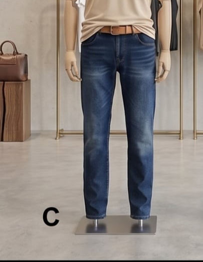 model jeans