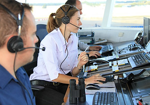 air-traffic-controllers-ohakea.jpg