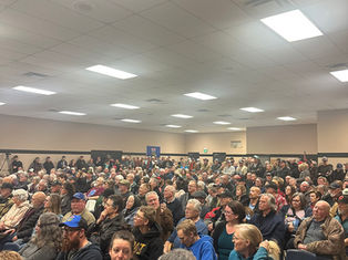 Alberta Awakens: Massive Crowds Turn Out to Sign the Stay Free Alberta Petition – A Grassroots Surge for Freedom