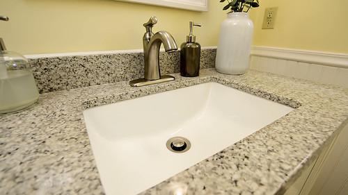 UM-18x12-W | Nantucket Sinks USA