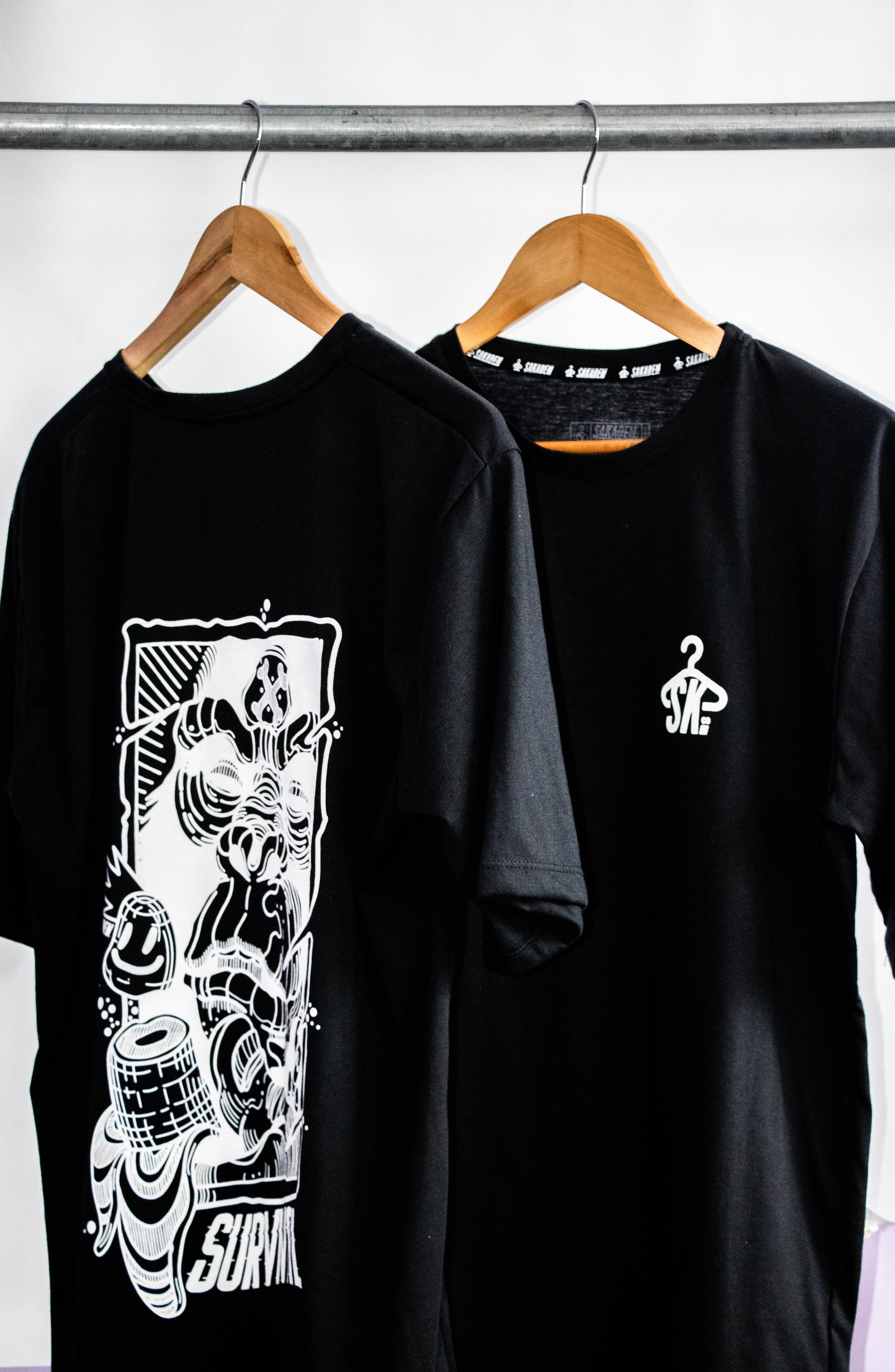 TSHIRT BLACK GORILLA SURVIVAL