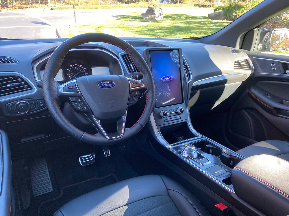 2021 Ford Edge ST-Line instrument panel