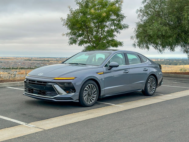 Welcome Back: The 2025 Hyundai Sonata Hybrid Limited