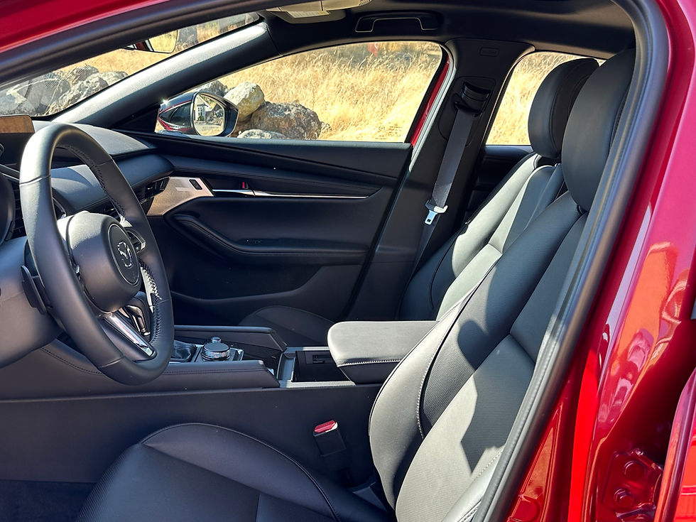 2024 Mazda 3 2.5T Hatchback front seats