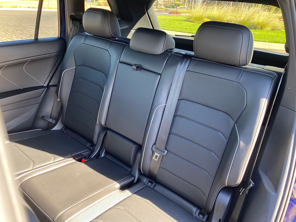 2022 Volkswagen Tiguan SEL 4MOTION rear seat