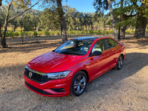 The Complete Compact: The 2020 Volkswagen Jetta 1.4T R-Line