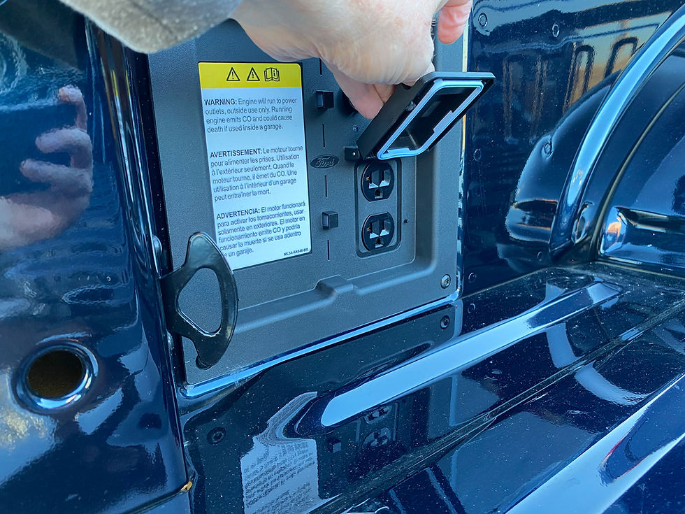 2021 Ford F-150 4X4 Supercrew power outlet in bed