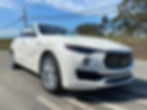 2021 Maserati Levante GranLusso front 3/4 view