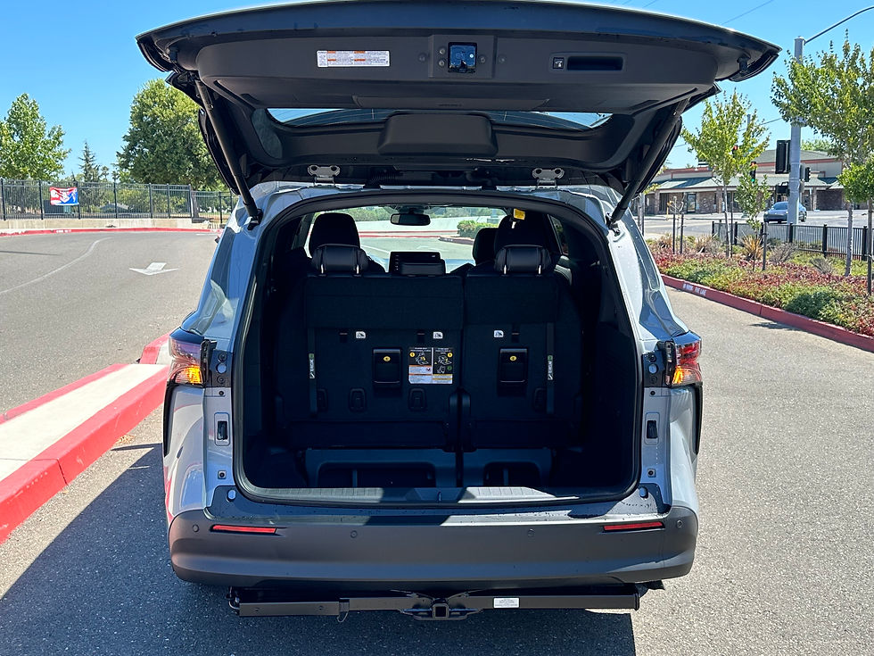 2023 Toyota Sienna rear liftgate open