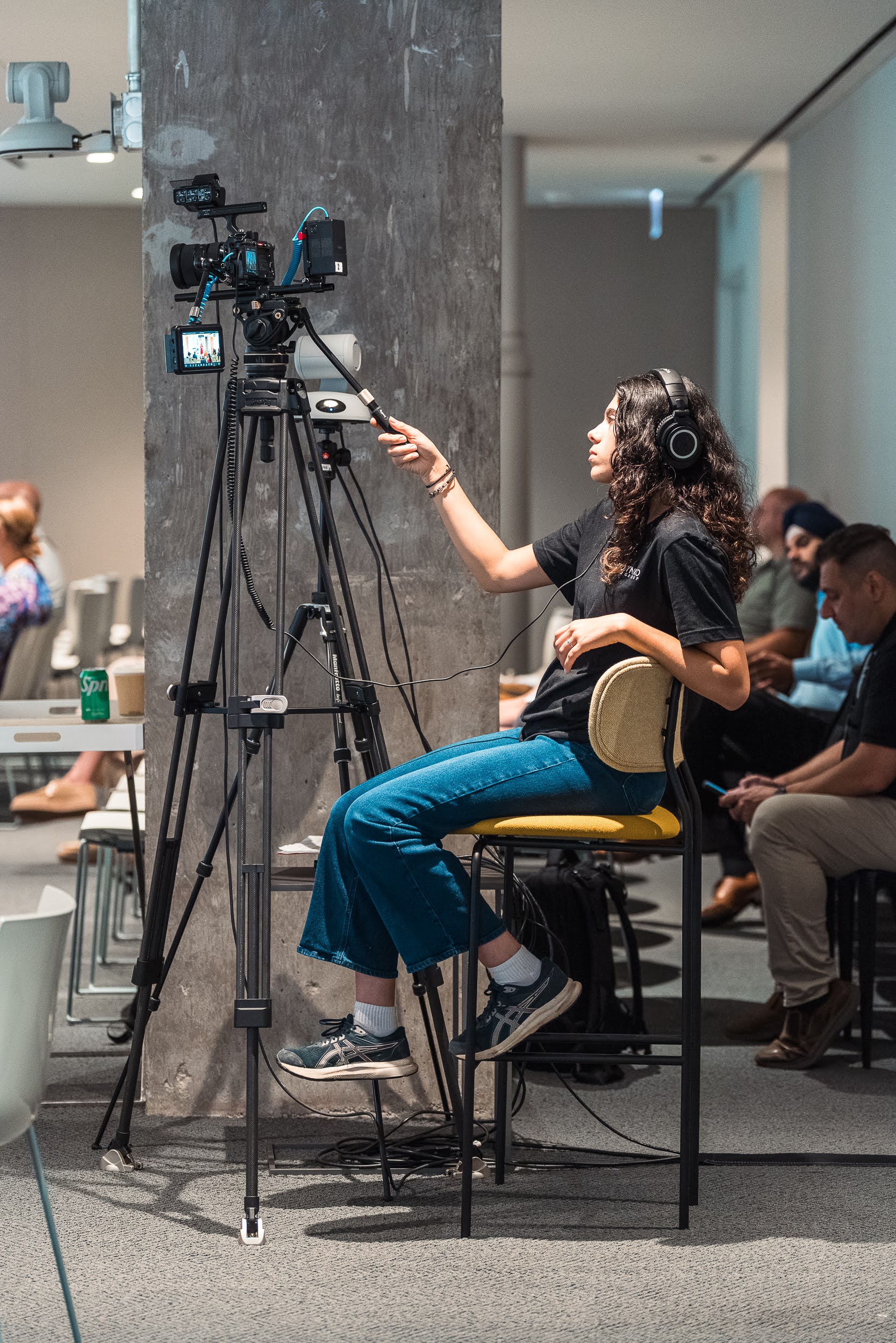 Writer: Gianna Hesslau, Feiner Dream Media