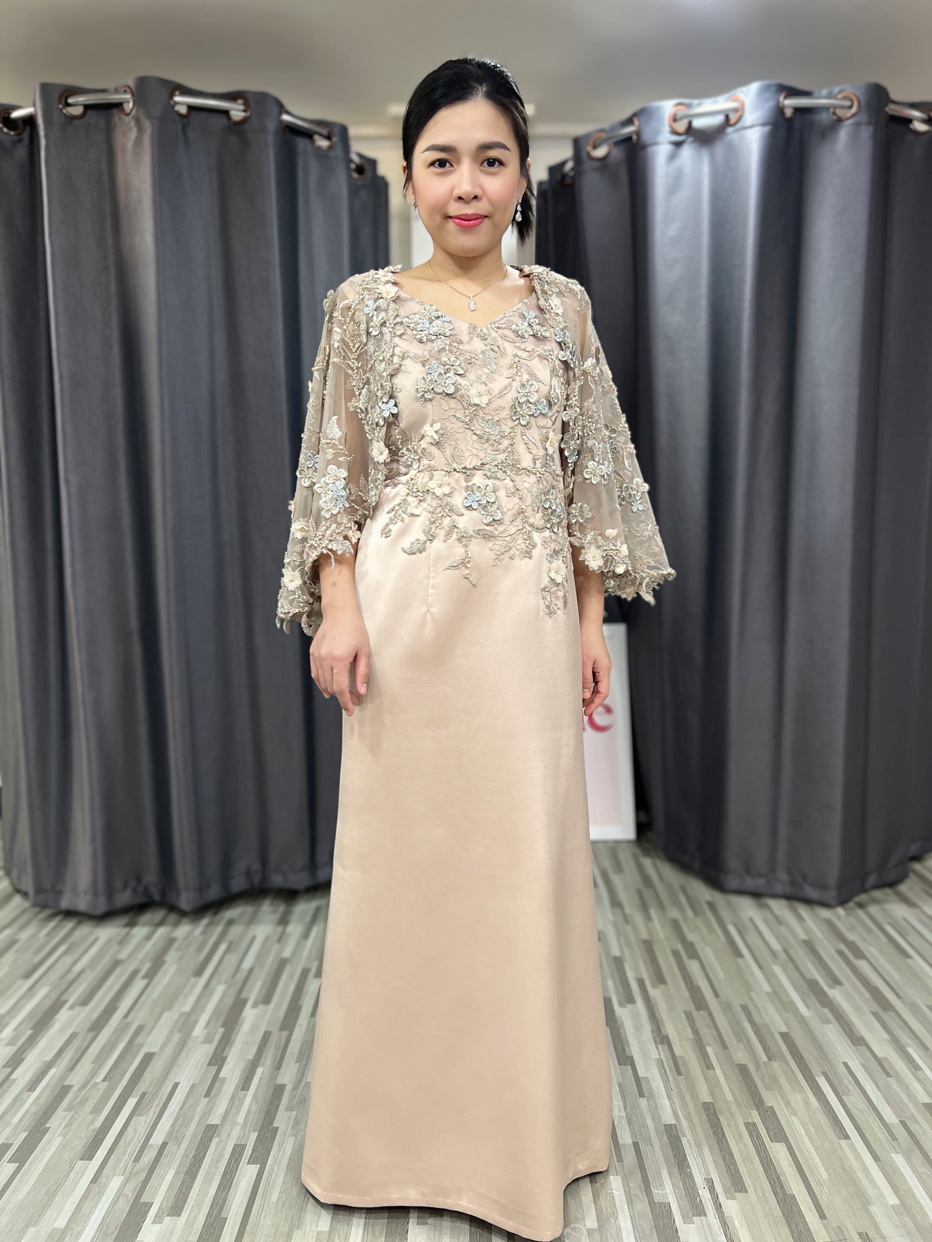 แม่เจ้าบ่าว ชุดแม่เจ้าสาว Khunnine Dress ลูกไม้ ผ้าคลุม