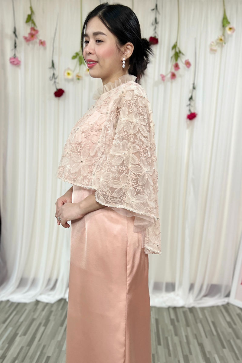 ภาพขนาดย่อ: ชุดแม่เจ้าบ่าว ชุดแม่เจ้าสาว Khunnine Dress | ชุดคุณแม่ไม่แก่